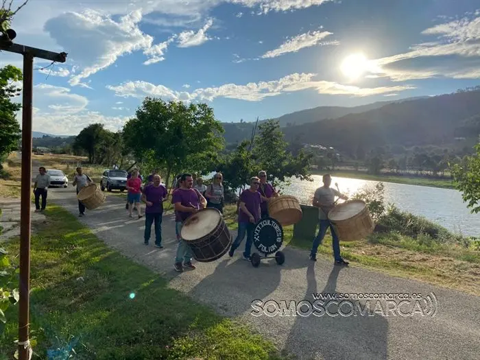 Festas de San Berrnabé en Valencia do Sil (Vilamartín) (2)