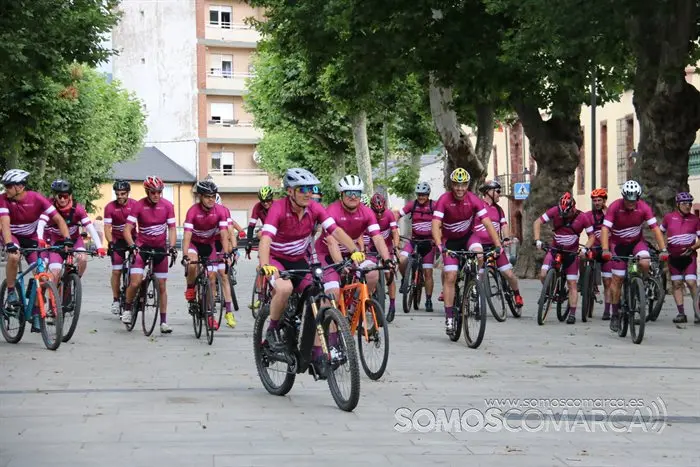 Los trabajadores de CupaGroup recorren Valdeorras en bicicleta (23)
