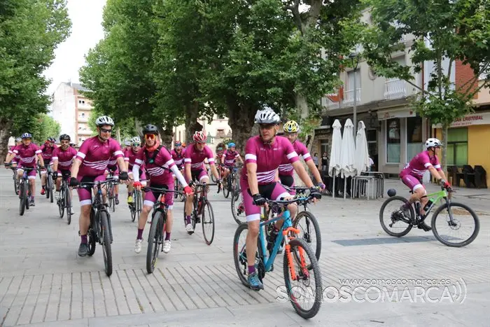 Los trabajadores de CupaGroup recorren Valdeorras en bicicleta (28)