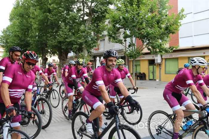 Los trabajadores de CupaGroup recorren Valdeorras en bicicleta (31)