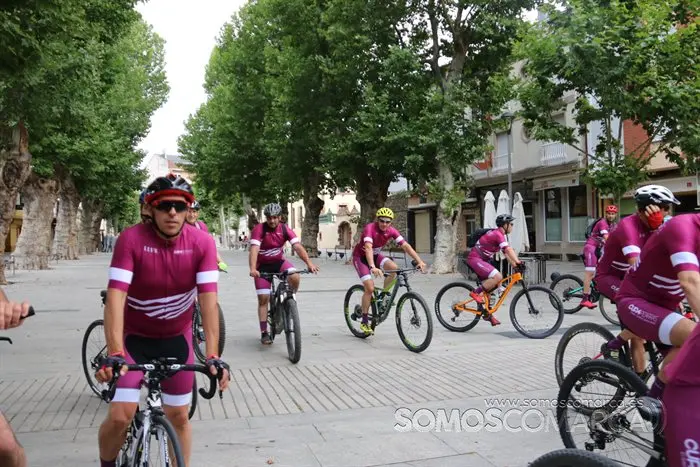 Los trabajadores de CupaGroup recorren Valdeorras en bicicleta (35)