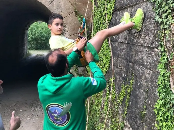 Campamento de espeleología de Águilas Verdes en Cobas (14)
