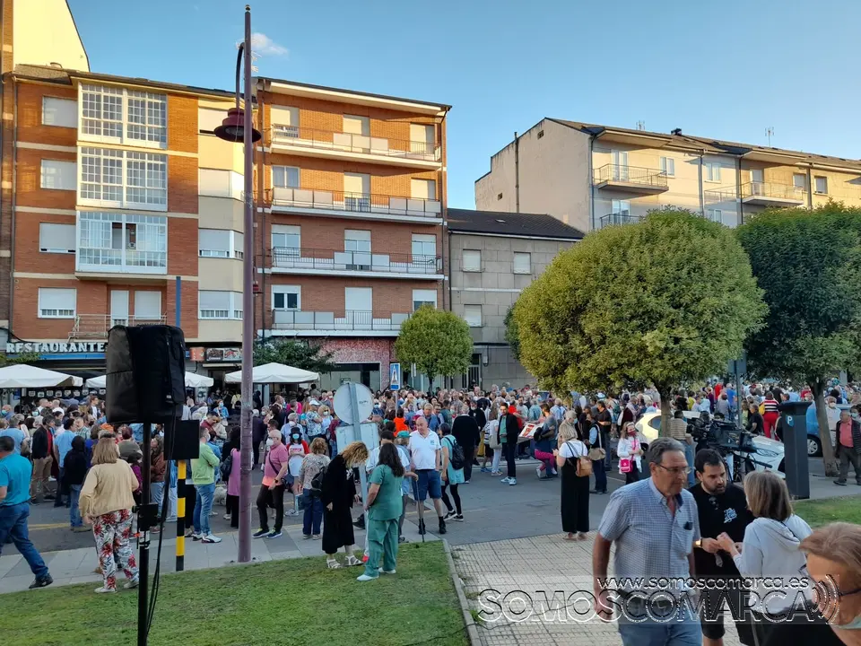 somsocomarca_hospital_manifestacion_concentracionGente_2022-06-30 (4)