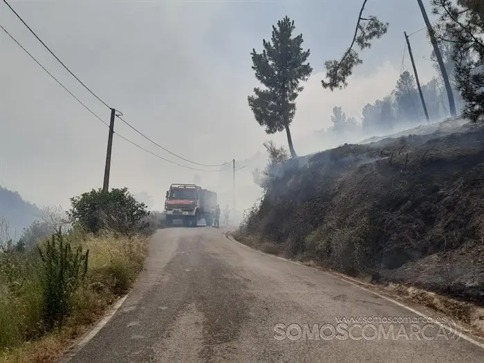 O incendio en Castro de Vilariño, Vilariño, Soulecín, Viloira, Santigoso, Candís e medios de emerxencia (23)