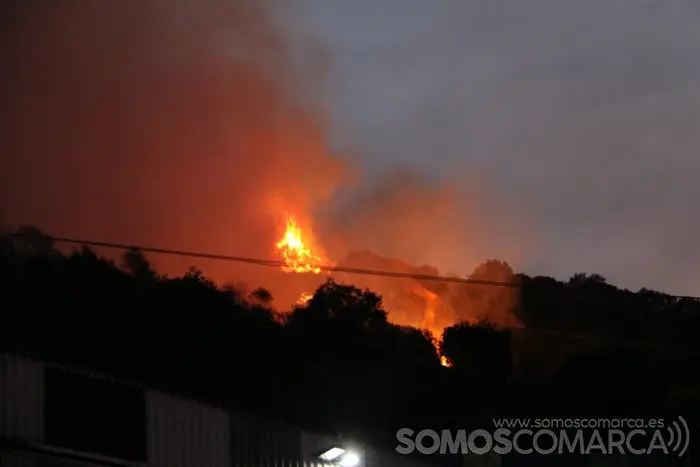 Sobradelo rodeada polo lume (8)