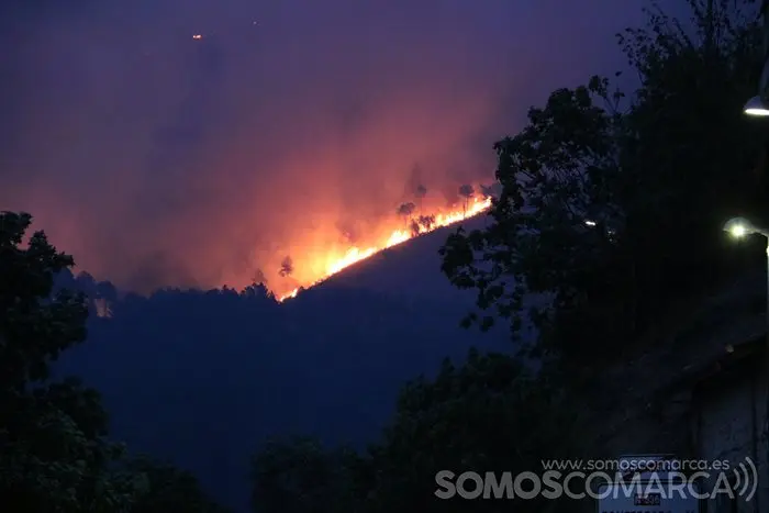 Sobradelo rodeada polo lume (12)