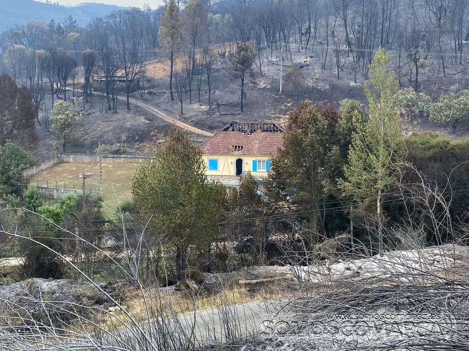 SOMOSCOMARCA_aveigadecascalla_viviendas_rubia_fuego_incendio_casas_quemado_2022-08-19 (9)