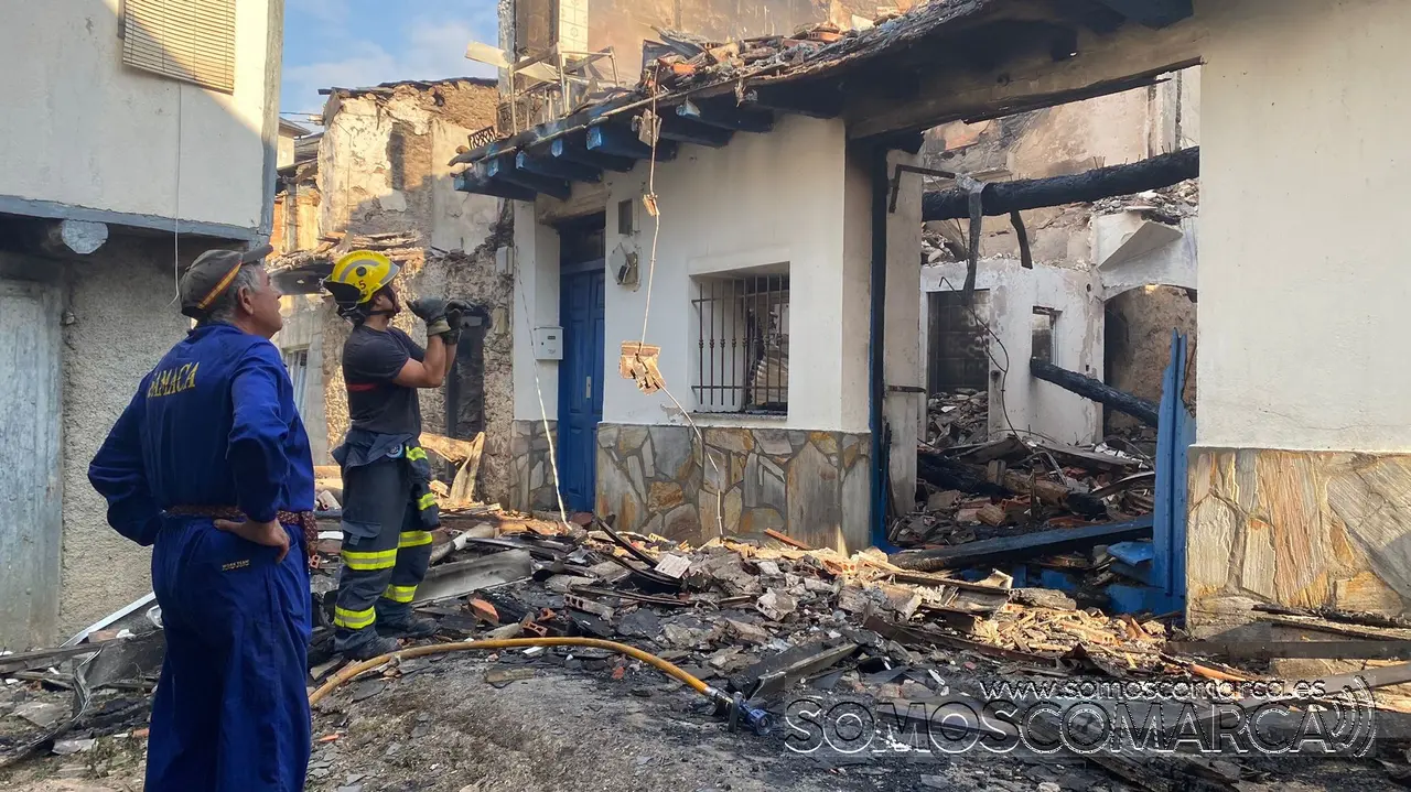 SOMOSCOMARCA_aveigadecascalla_viviendas_rubia_fuego_incendio_casas_quemado_2022-08-19 (10)