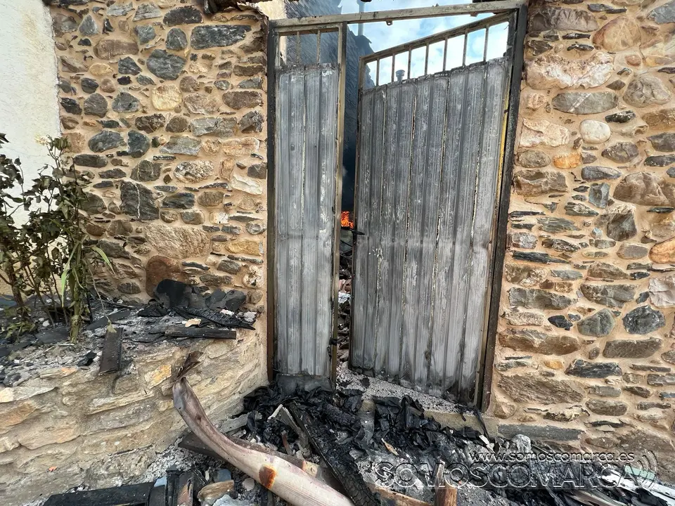 somoscomarca_vivendas_aveigadecascalla_fuego_incendio_2022-07-19 (6)