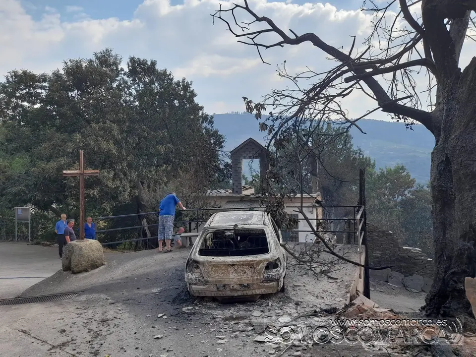 somoscomarca_fuego_robledoCarballeda_bascois_casasquemadas_2022-07-19 (13)