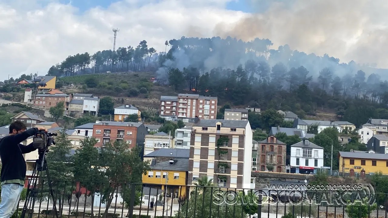 somoscomarca_fuego_robledoCarballeda_bascois_casasquemadas_2022-07-19 (23)