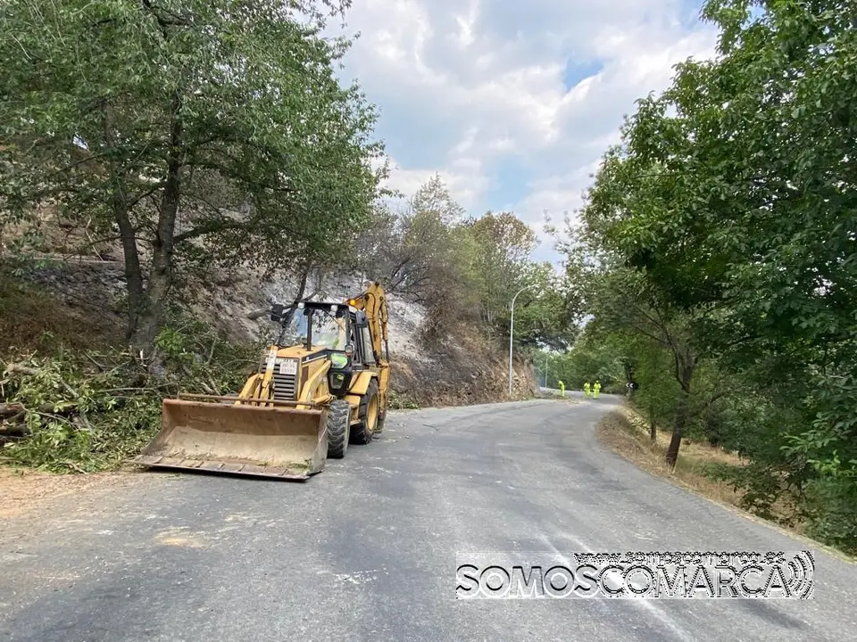 somoscomarca_fuego_robledoCarballeda_bascois_casasquemadas_2022-07-19 (24)