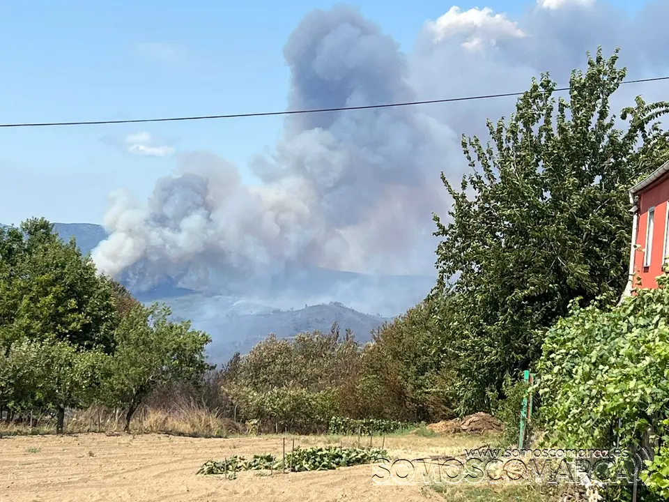 somoscomarca_fuego_incendio_rubia_carballeda_viladequinta_2022-07-19 (1)