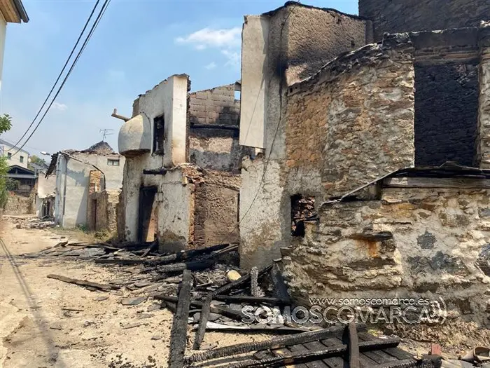 Incendio en a Veiga de Cascallá (6)