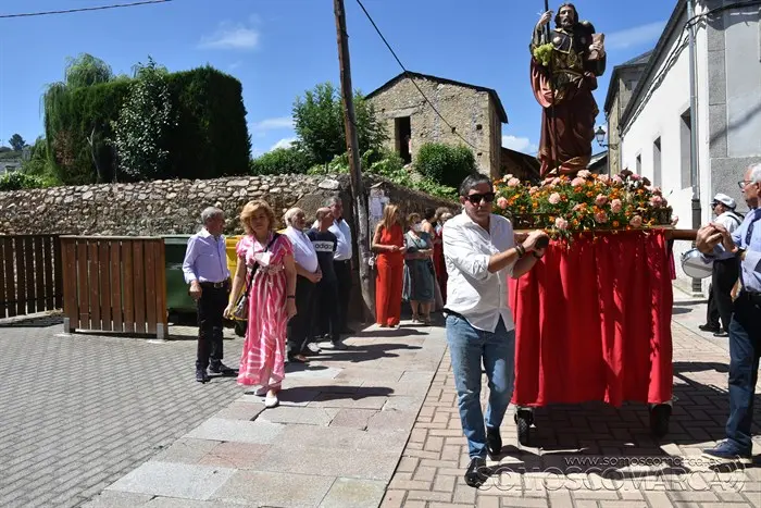 Festassantiago_petin_procesion (7)