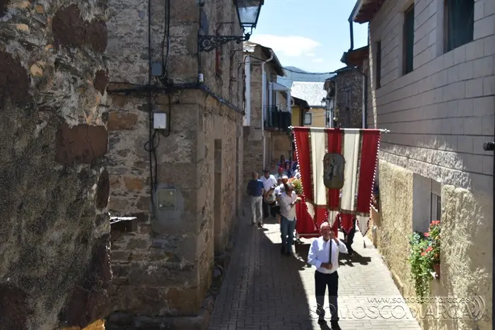 Festassantiago_petin_procesion (10)