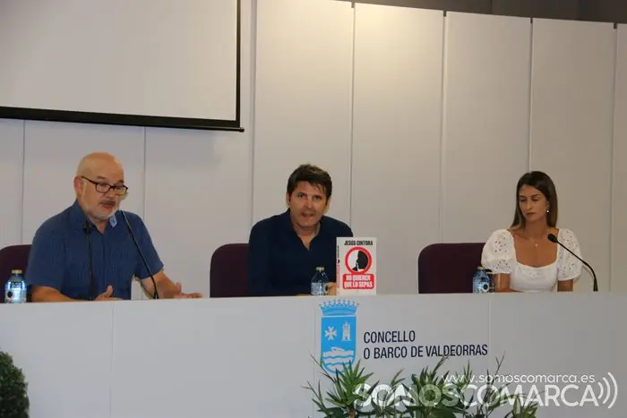 Jesús Cintora presenta su libro en el Concello de O Barco (9)