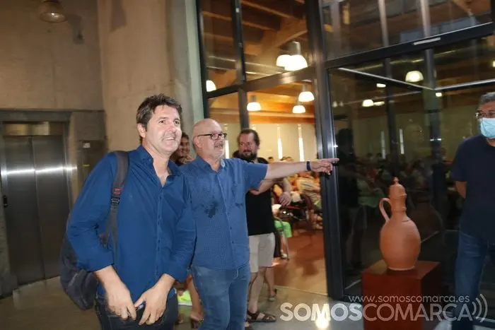 Jesús Cintora presenta su libro en el Concello de O Barco (19)