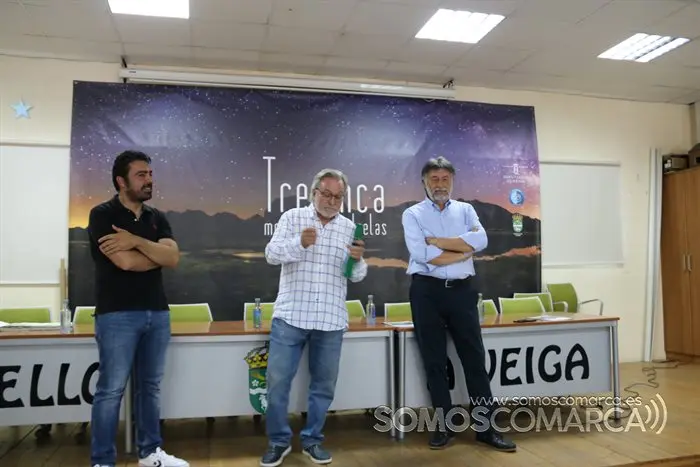 Exposición de Manuel  Gandullo en A Veiga (2)