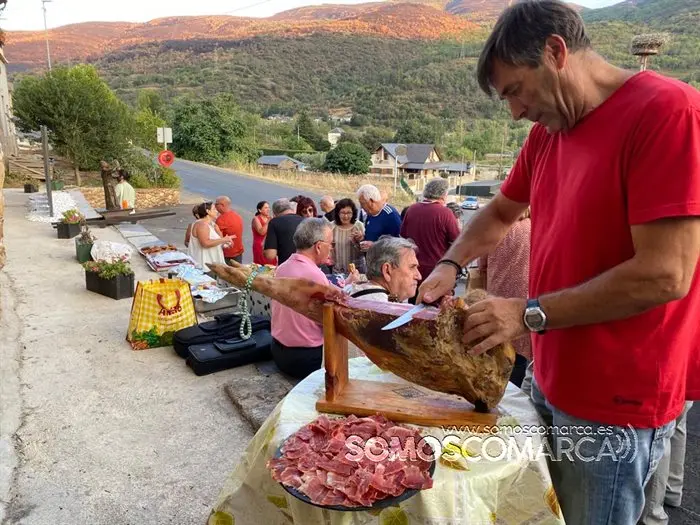 cortadorjamonsomoscomarca_arcos_festas_cartel_nombre_pizarra_celebracion_2022JPG (9)