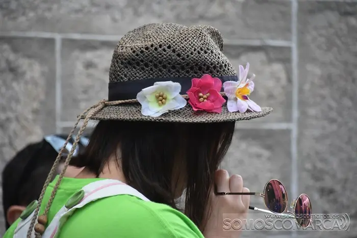 entroidoveran_desfile_folions_mercadiño_trives (40)