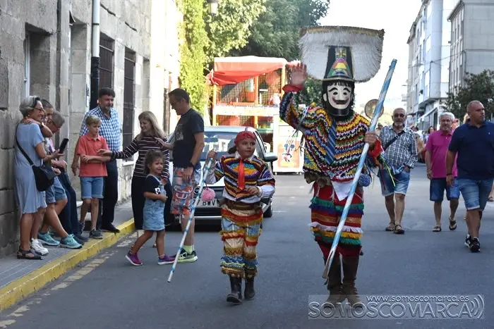 entroidoveran_desfile_folions_mercadiño_trives (34)