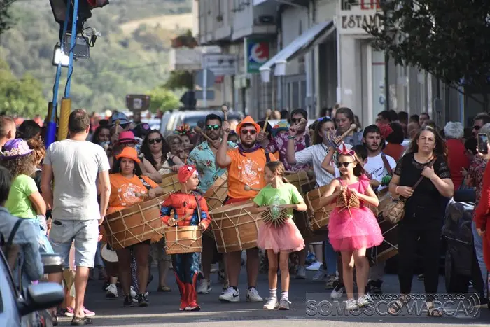 entroidoveran_desfile_folions_mercadiño_trives (20)