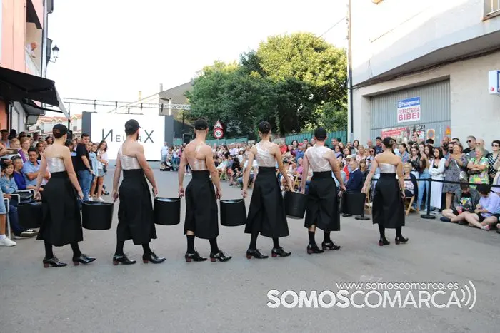 Desfile de Jorge de Álvarez en Viana (9)