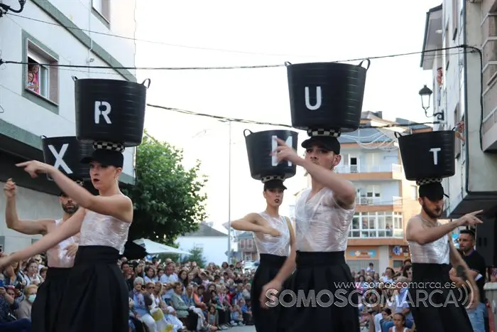 Desfile de Jorge de Álvarez en Viana (13)