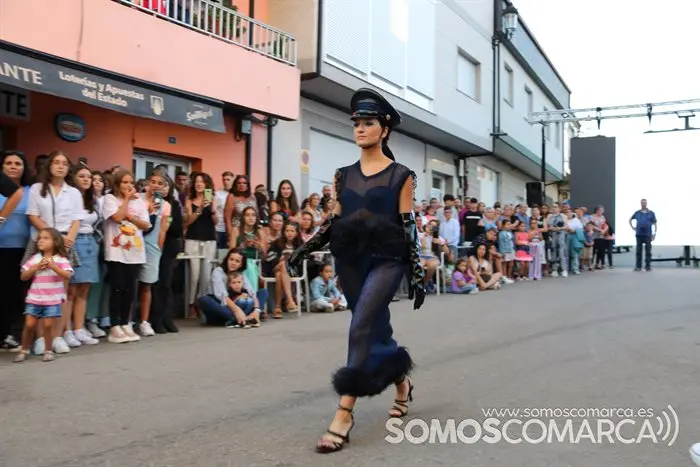 Desfile de Jorge de Álvarez en Viana (49)
