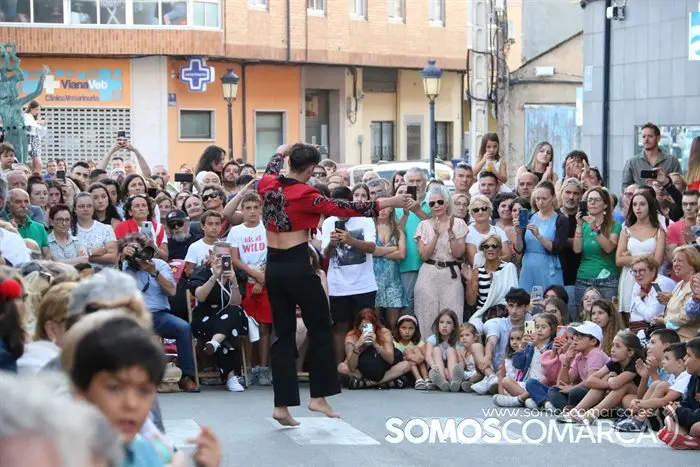 Desfile de Jorge de Álvarez en Viana (52)