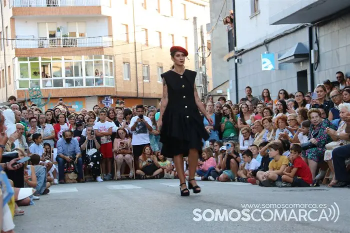 Desfile de Jorge de Álvarez en Viana (56)