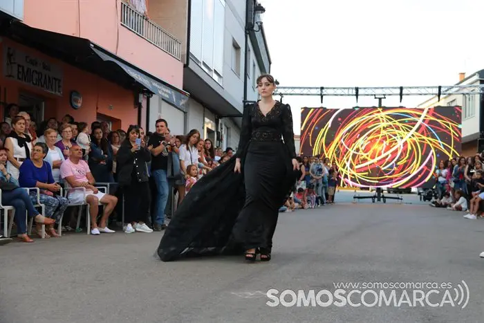 Desfile de Jorge de Álvarez en Viana (62)