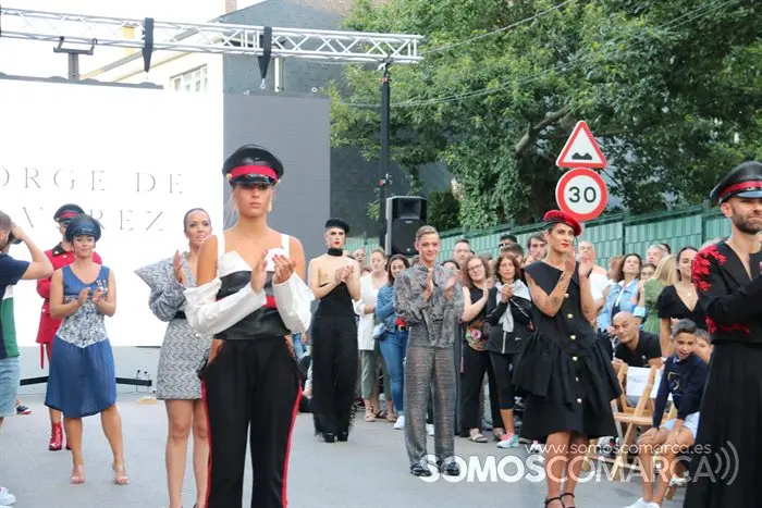 Desfile de Jorge de Álvarez en Viana (90)