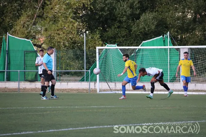 El CD Rúa juega el primer partido de pretemporada 2022 (13)