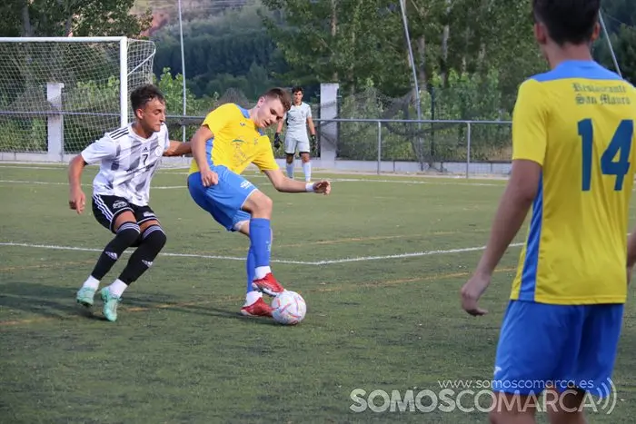 El CD Rúa juega el primer partido de pretemporada 2022 (14)