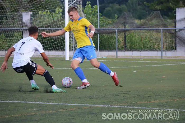 El CD Rúa juega el primer partido de pretemporada 2022 (16)