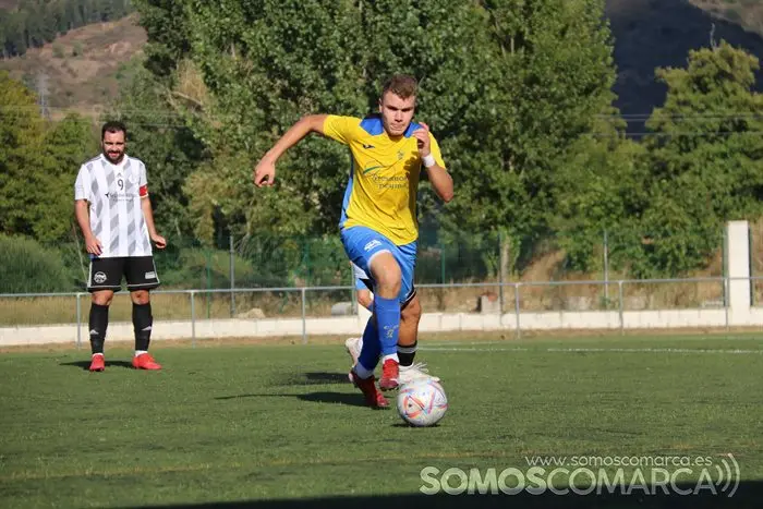 El CD Rúa juega el primer partido de pretemporada 2022 (20)
