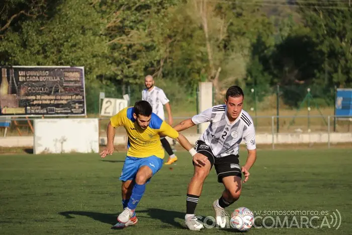 El CD Rúa juega el primer partido de pretemporada 2022 (32)