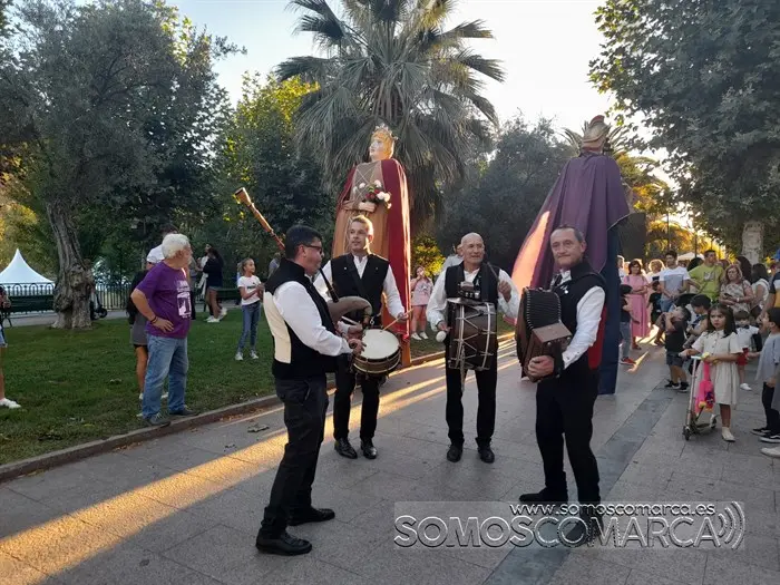 somoscomarca_pasarruascalantornias_bandinalosbercianos_cristo (11)