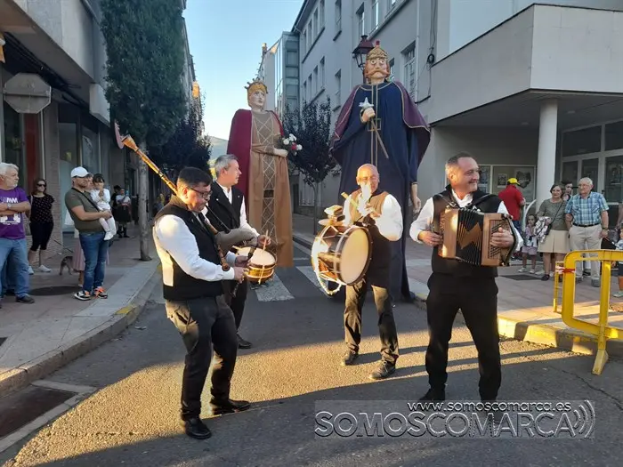 somoscomarca_pasarruascalantornias_bandinalosbercianos_cristo (5)