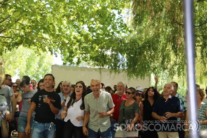 Xuntanza das pandillas na Festa do Cristo, no Barco (42)