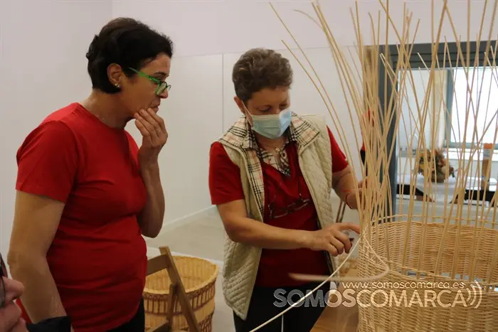 Tere y Blanca mano a mano