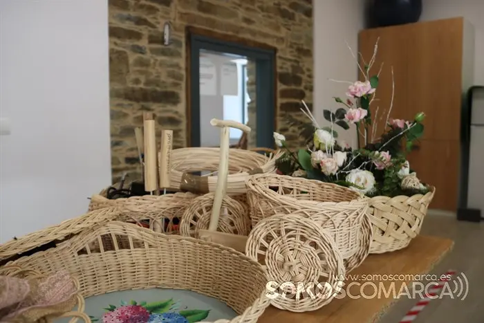 Algunos de los objetos realizados en este curso de cesteria, en años anteriores