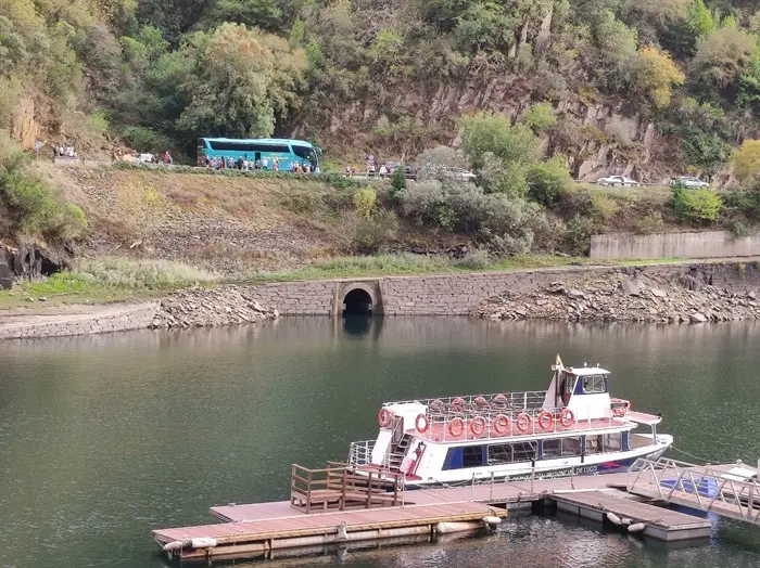 Excursión conxunta das mulleres de Larouco e Río á Ribeira Sacra (5)