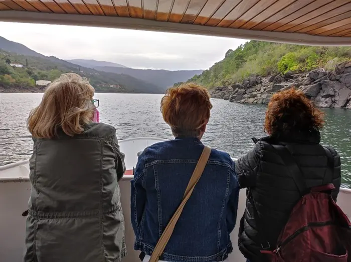 Excursión conxunta das mulleres de Larouco e Río á Ribeira Sacra (6)