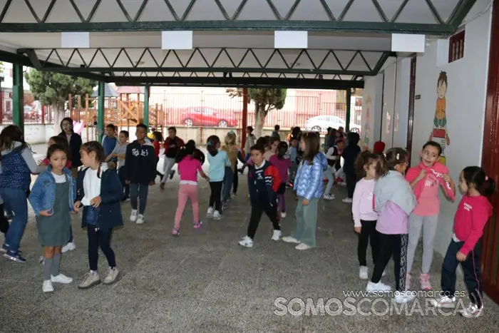 somoscomarca_obarco_menudatropa_colexio_juliogurriarán_2022 (4)