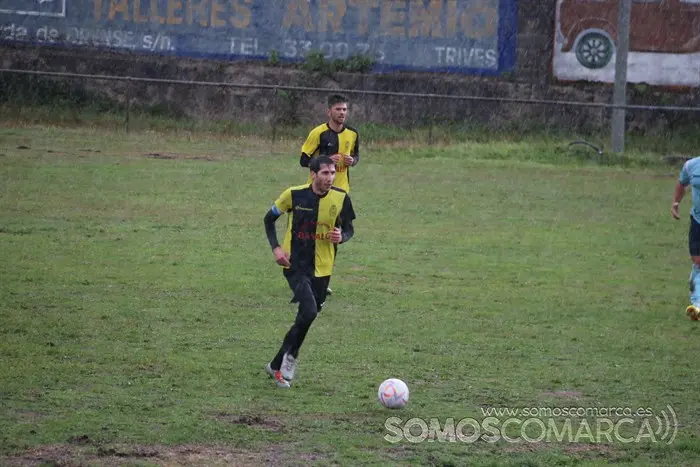 CD Trives frente a CD Espadana en O Agro (11)