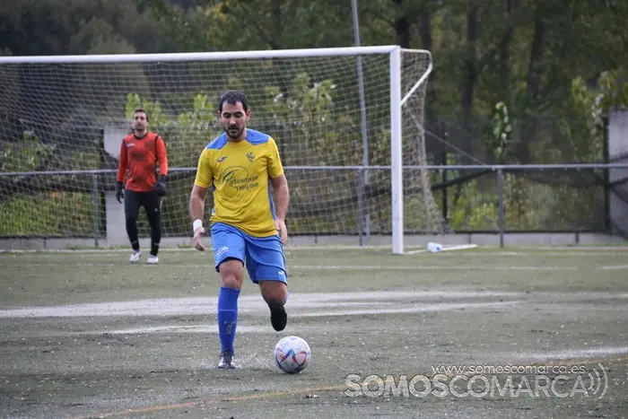 CD Rúa frente CD Vilardevós (18)