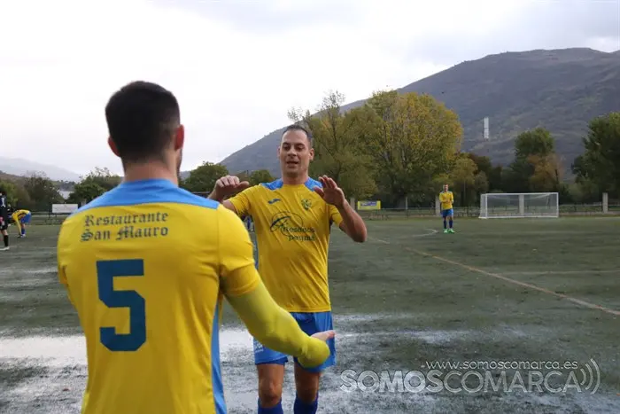 CD Rúa frente CD Vilardevós (23)